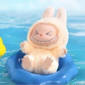 - SISI- Authentic Labubu Have a Seat Brand new SEALED